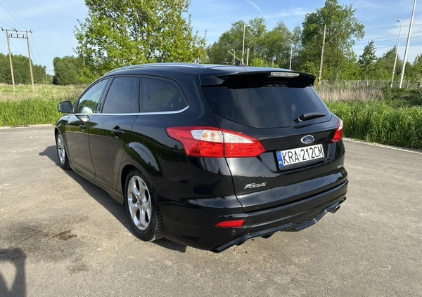 Ford Focus cena 32900 przebieg: 194687, rok produkcji 2014 z Mrozy małe 254